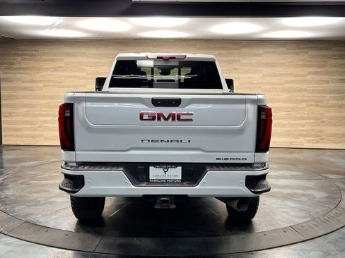 Used 2024 GMC Sierra 3500 Denali w/ Denali Reserve Package AWD/4WD image 24
