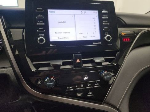 Used 2024 Toyota Camry SE image 29