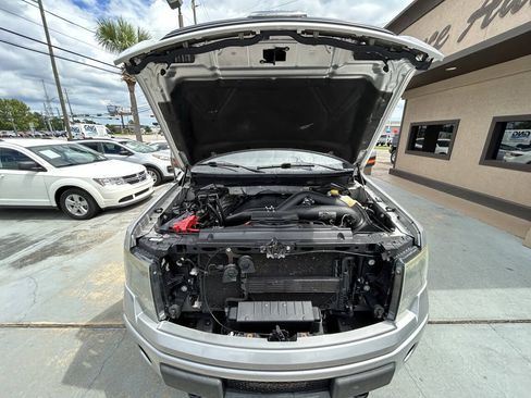 Used 2014 Ford F150 FX4 w/ FX Appearance Package AWD/4WD image 8