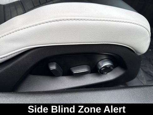 Used 2023 Chevrolet Corvette Stingray Preferred Cpe w/ 2LT image 28