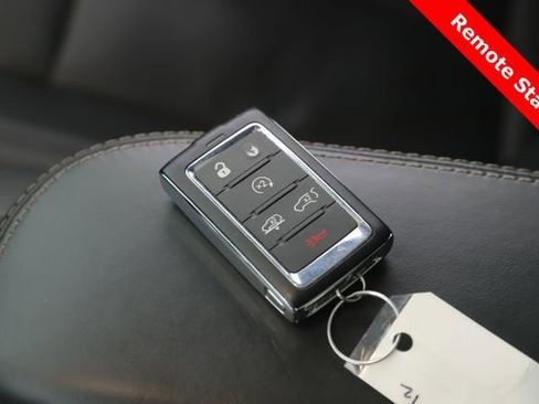 Used 2025 Jeep Grand Wagoneer Series II Obsidian w/ Quick Order Packagew 28T image 3