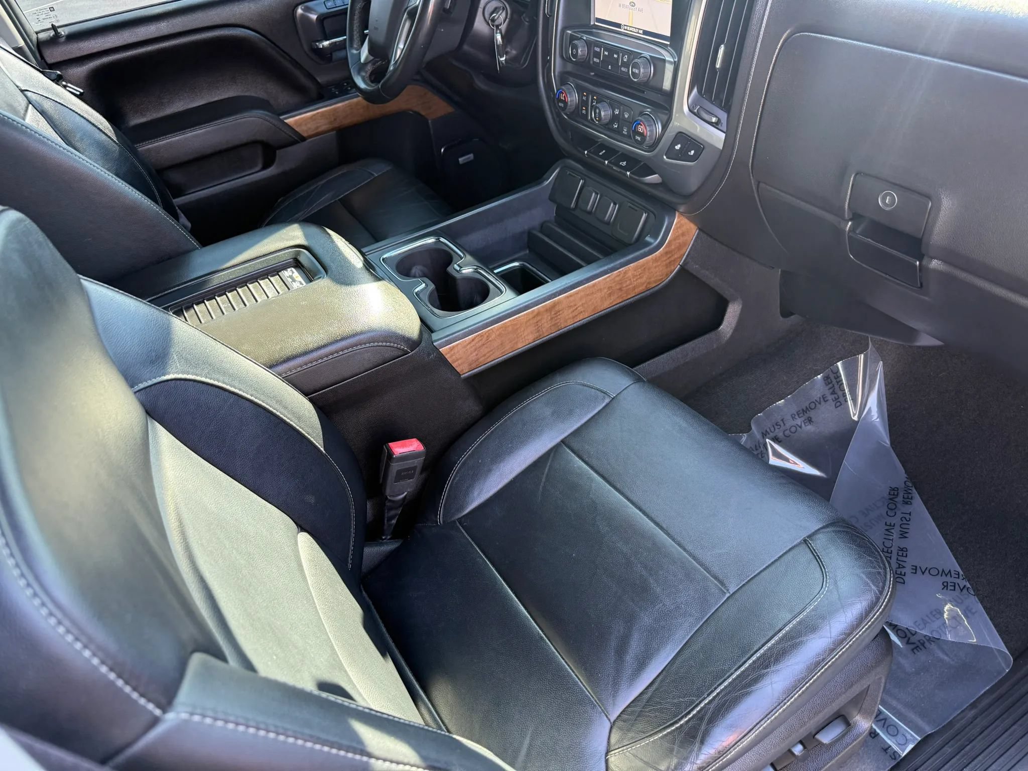 Used 2017 Chevrolet Silverado 1500 LTZ w/ Sport Package AWD/4WD image 27