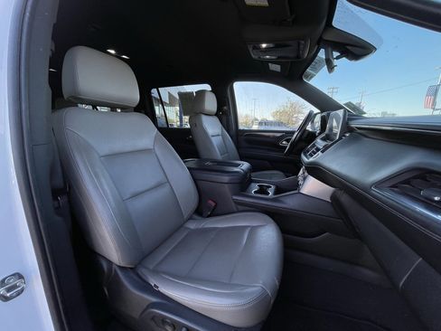 Used 2022 GMC Yukon XL SLE w/ Max Trailering Package image 28