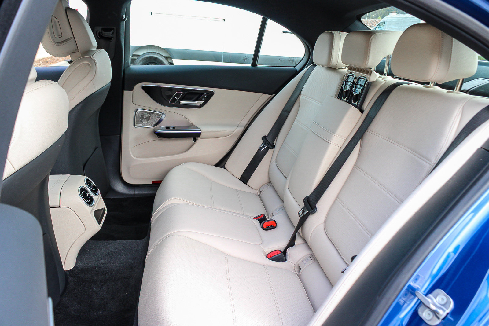 Certified 2026 Mercedes-Benz C 300 4MATIC Sedan image 19