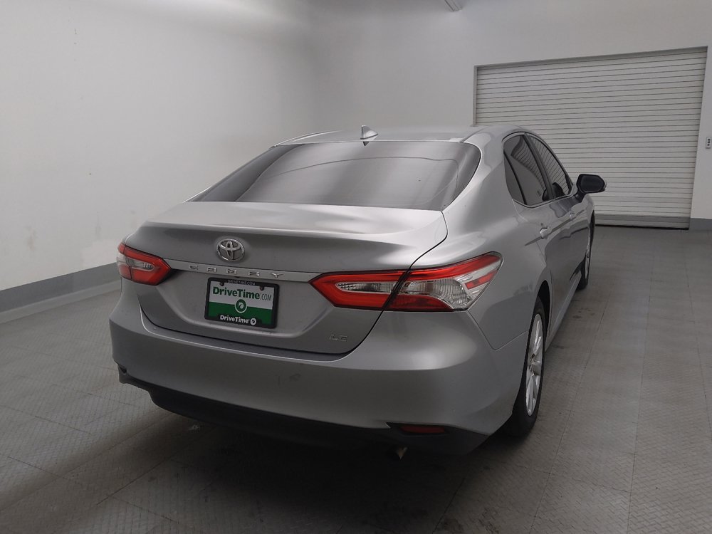 Used 2019 Toyota Camry LE FWD image 7