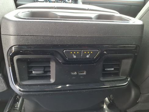 Used 2023 GMC Sierra 1500 AT4 w/ AT4 Premium Package AWD/4WD image 10