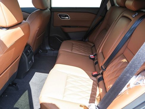 New 2026 Nissan Rogue Platinum AWD/4WD image 26