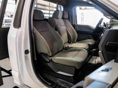 Used 2018 Ford F550 2WD Regular Cab Super Duty image 29