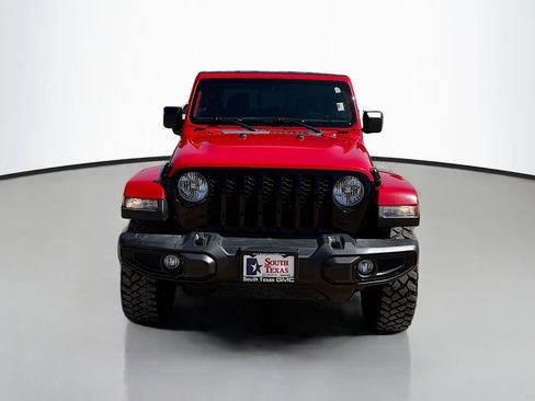 Used 2023 Jeep Gladiator Sport AWD/4WD image 2