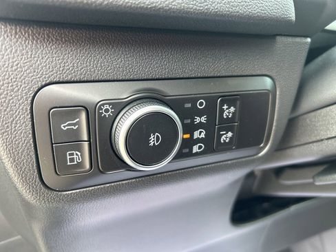 New 2025 Ford Escape SE image 15