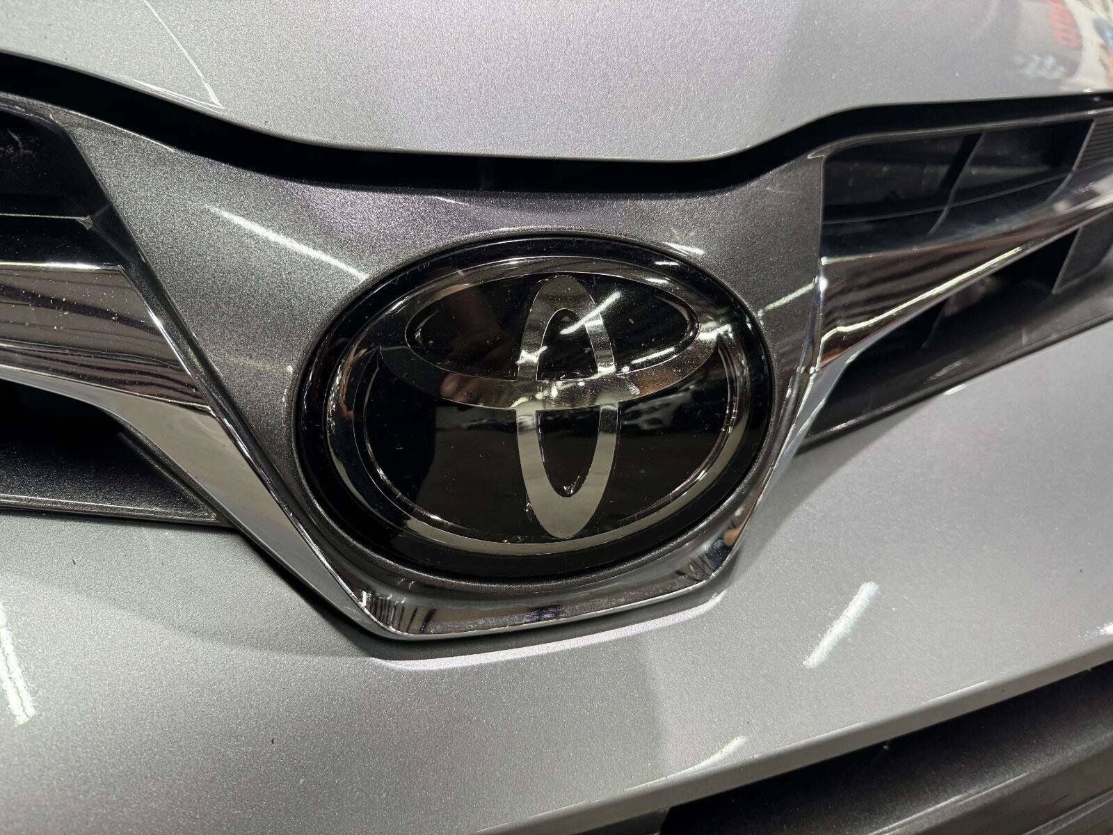 Used 2020 Toyota Sienna XLE Premium FWD image 16