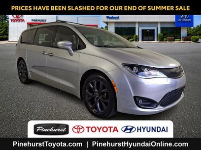 Used 2020 Chrysler Pacifica Touring-L w/ S Appearance Package