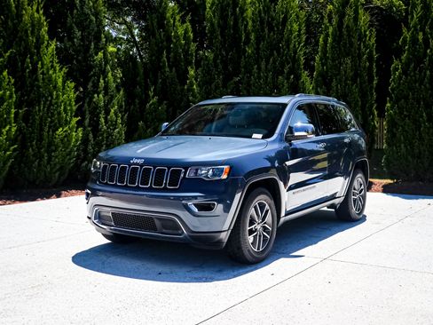 Used 2021 Jeep Grand Cherokee Limited RWD image 5