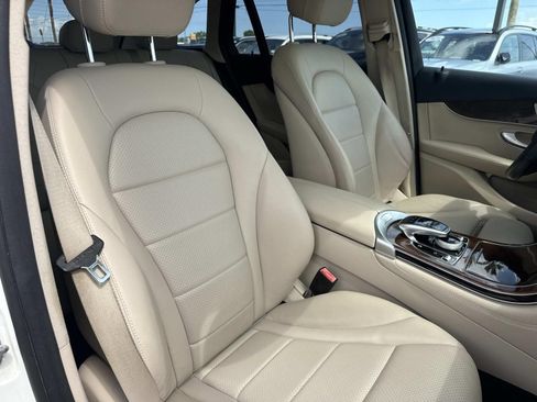 Used 2017 Mercedes-Benz GLC 300 image 15