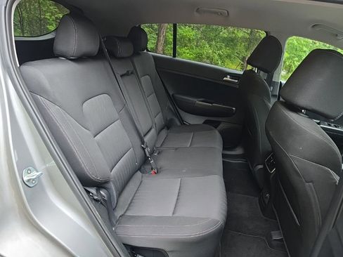 Used 2020 Kia Sportage LX AWD/4WD image 17