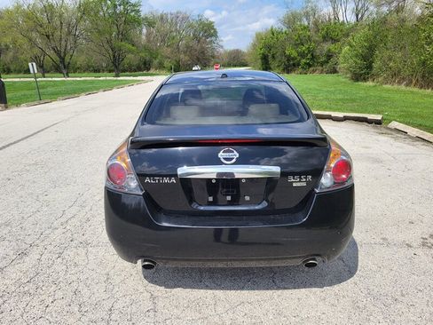 Used 2010 Nissan Altima 3.5 SR w/ Premium Pkg FWD image 8