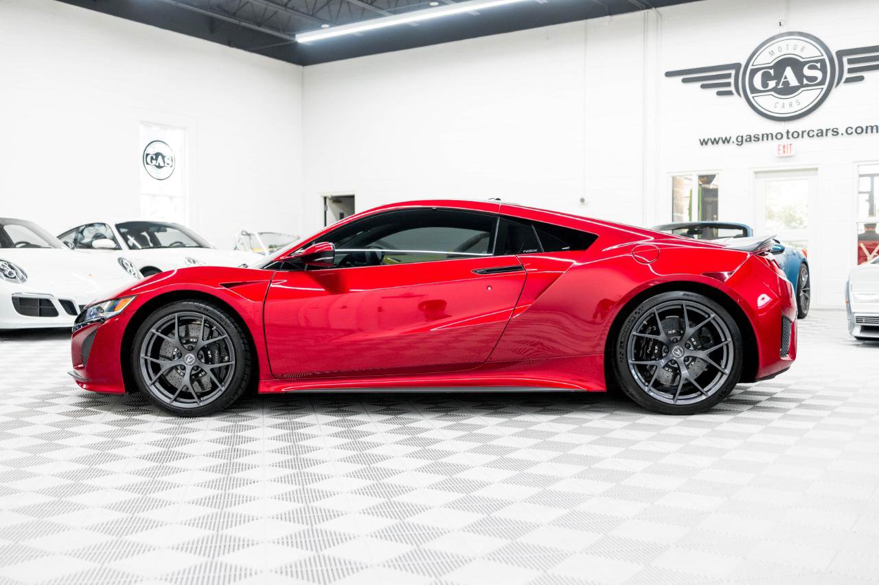 Used 2017 Acura NSX AWD/4WD image 12