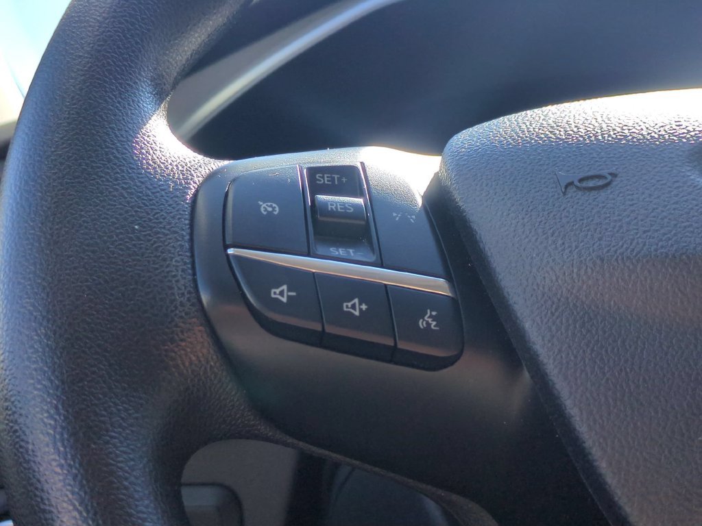 Used 2025 Ford Escape Active AWD/4WD image 17