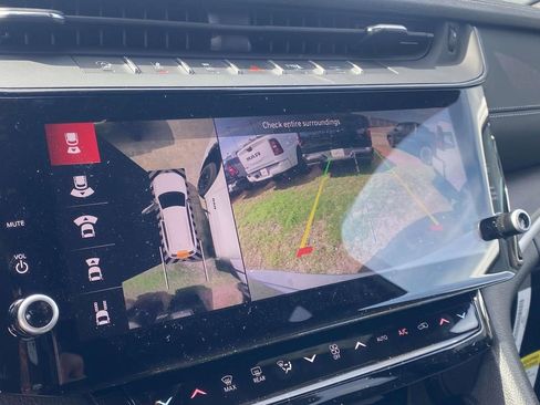 New 2026 Jeep Grand Cherokee Limited w/ Luxury Tech Group II RWD image 25