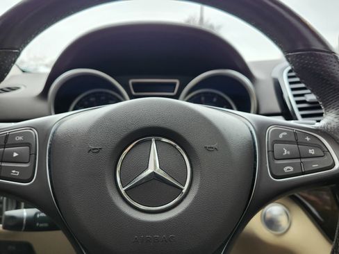 Used 2017 Mercedes-Benz GLE 350 4MATIC w/ Premium 1 Package image 33