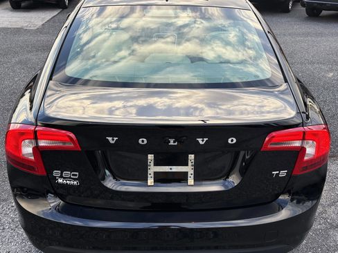 Used 2012 Volvo S60 T5 image 32