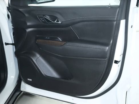 Used 2023 GMC Acadia Denali w/ Denali Ultimate Package image 35