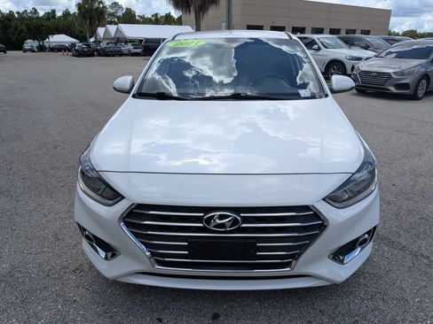 Used 2021 Hyundai Accent SEL FWD image 9