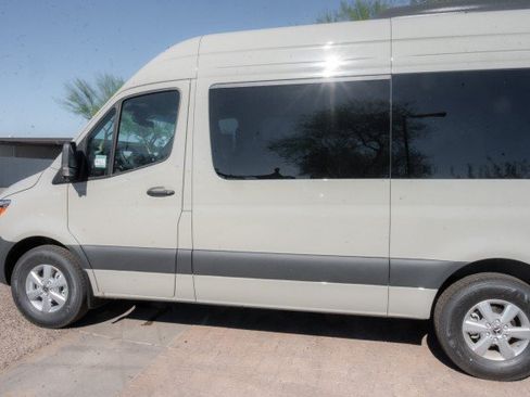 Used 2026 Mercedes-Benz Sprinter 2500 image 5