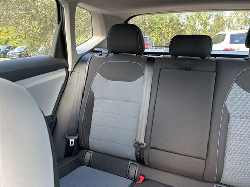 New 2026 Volkswagen Taos S image 12