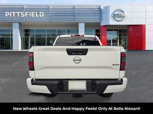 New 2026 Nissan Frontier SV w/ All-Weather Content Package AWD/4WD image 4