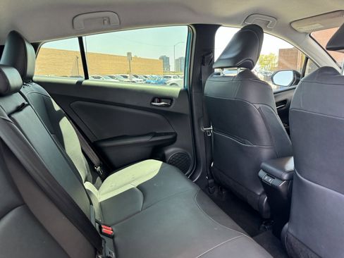 Used 2020 Toyota Prius Prime XLE image 36