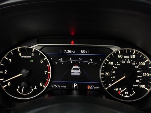 Used 2023 Nissan Altima 2.5 SR w/ SR Premium Package image 37