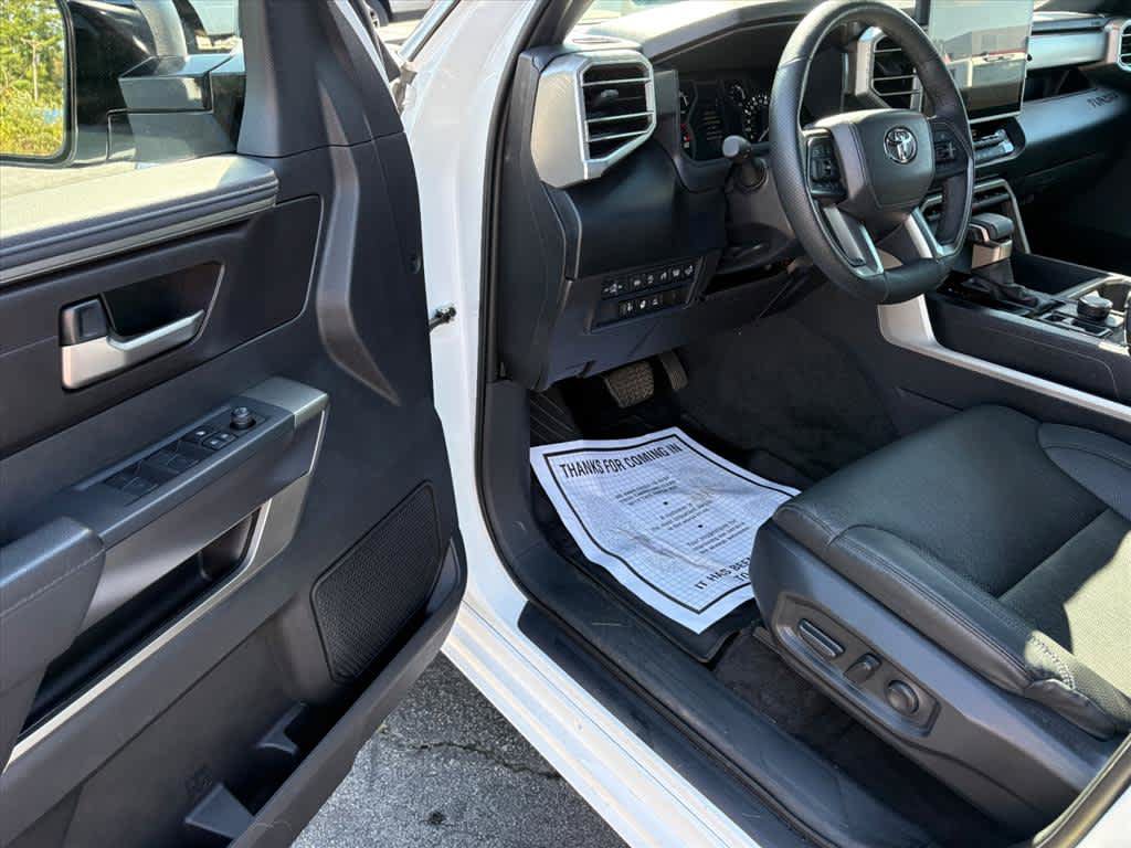 Used 2025 Toyota Tundra SR5 w/ SR5 Premium Package AWD/4WD image 19
