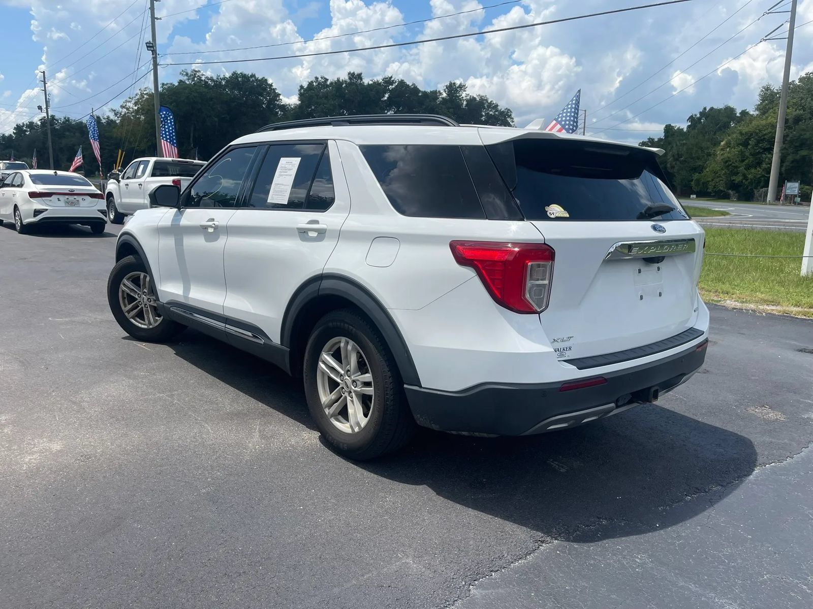 Used 2020 Ford Explorer XLT w/ Equipment Group 202A RWD image 5