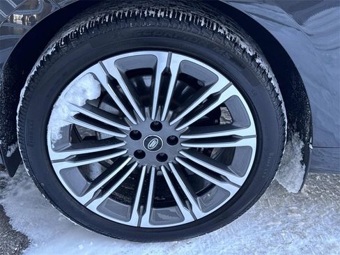 Used 2025 Land Rover Range Rover Sport Dynamic SE image 10