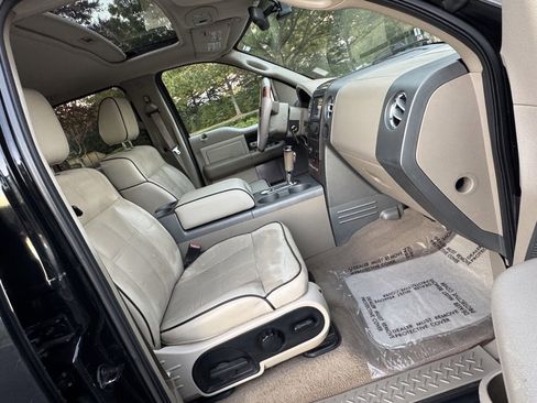 Used 2006 Lincoln Mark LT 4x4 image 17