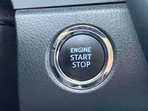 Certified 2023 Toyota Camry SE w/ Convenience Package image 18