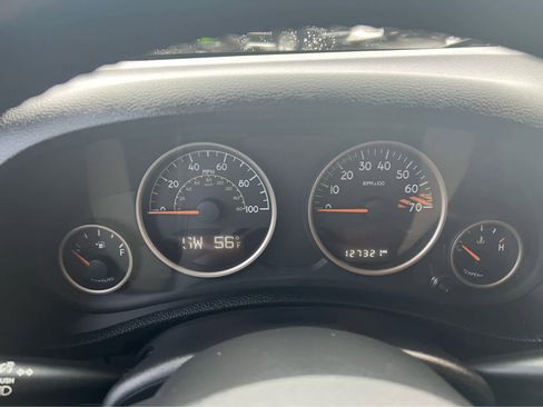 Used 2017 Jeep Wrangler 75th Anniversary image 24