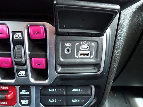 Used 2024 Jeep Wrangler Unlimited Rubicon 392 AWD/4WD image 21