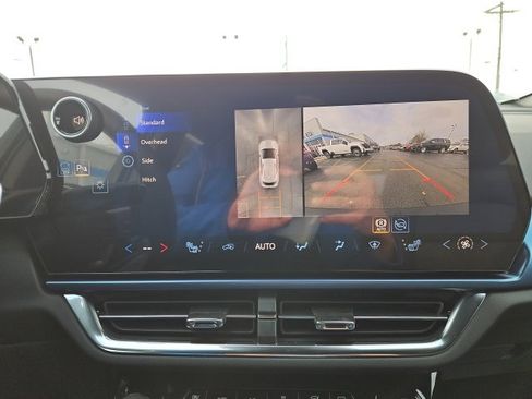 New 2026 Chevrolet Equinox EV LT image 45