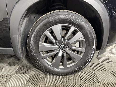 Used 2024 Nissan Pathfinder S image 7