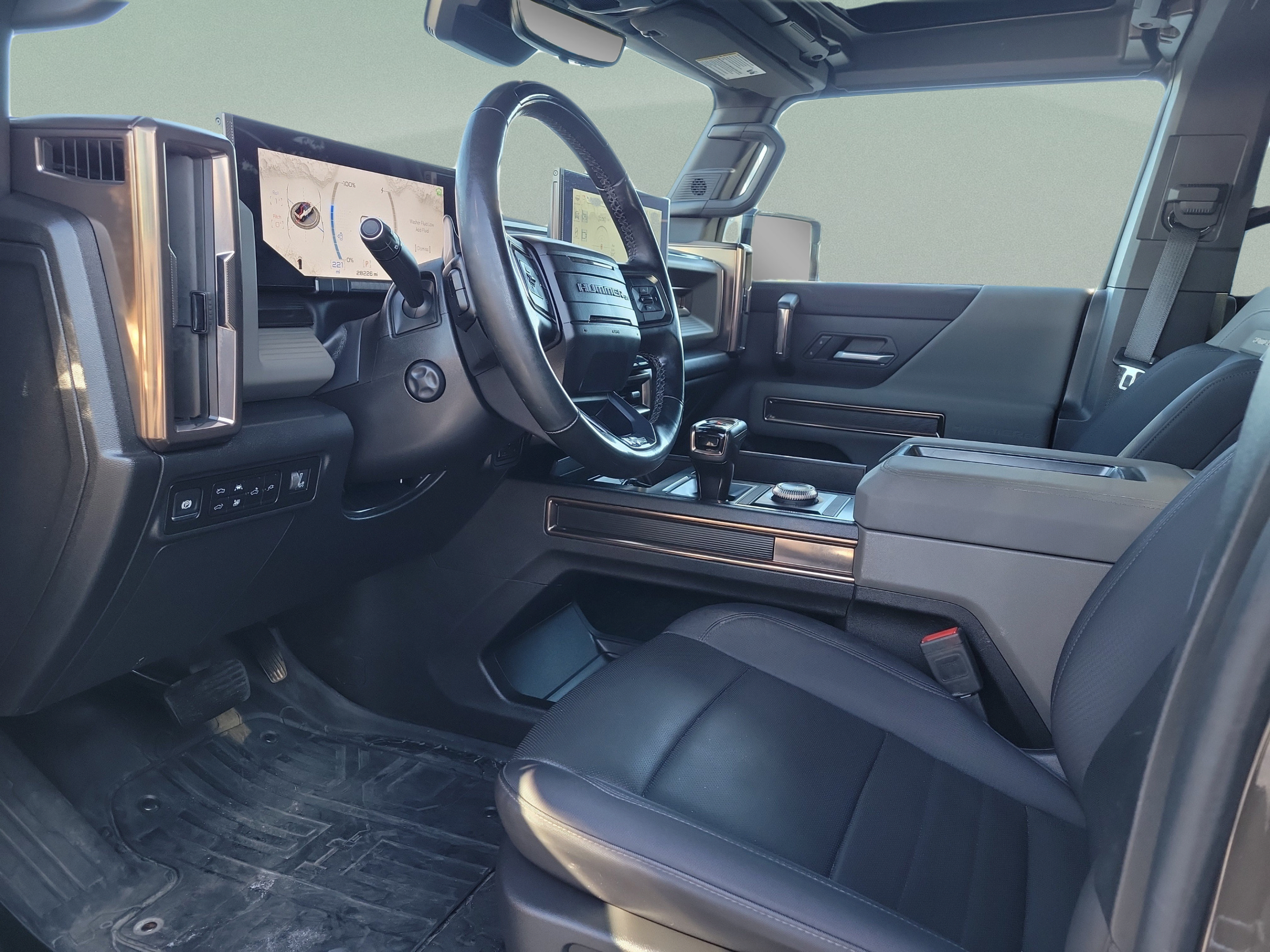 Used 2025 GMC Hummer EV 2X AWD/4WD image 14