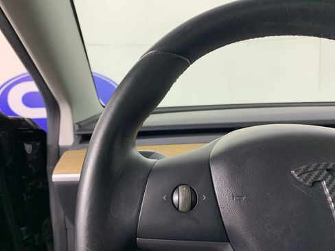 Used 2019 Tesla Model 3 Long Range image 17