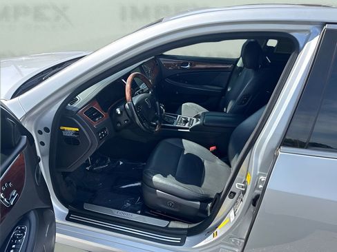 Used 2016 Hyundai Equus Ultimate RWD image 9