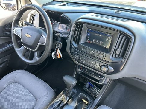 Used 2020 Chevrolet Colorado W/T w/ WT Convenience Package RWD image 11