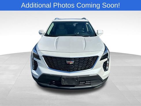 Used 2023 Cadillac XT4 Luxury w/ Cold Weather Package AWD/4WD image 2