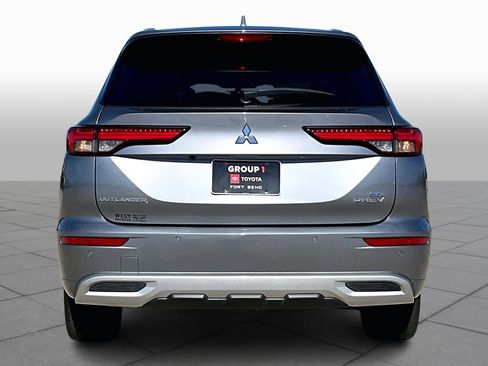 Used 2023 Mitsubishi Outlander SEL image 4