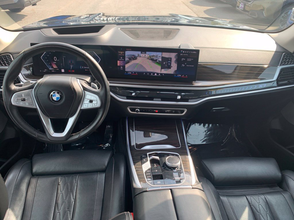 Used 2025 BMW X7 xDrive40i AWD/4WD image 9