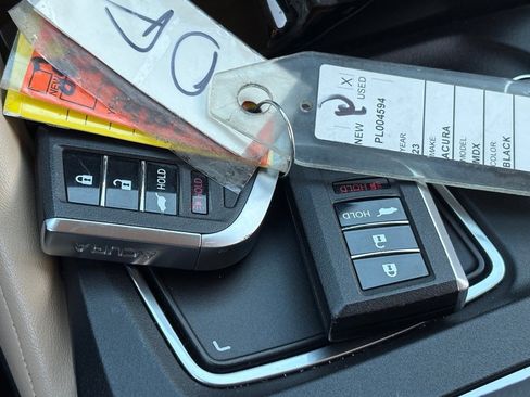 Used 2023 Acura MDX FWD w/ Technology Package image 43