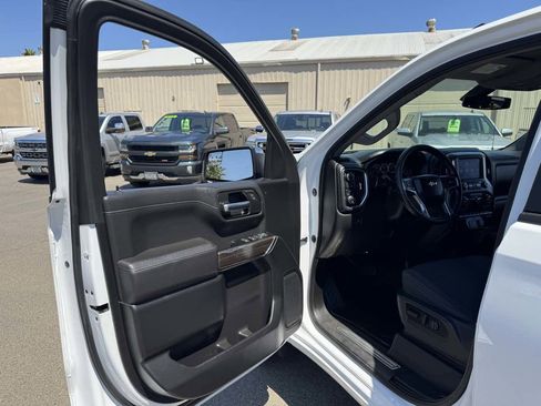 Used 2021 Chevrolet Silverado 1500 LT AWD/4WD image 23
